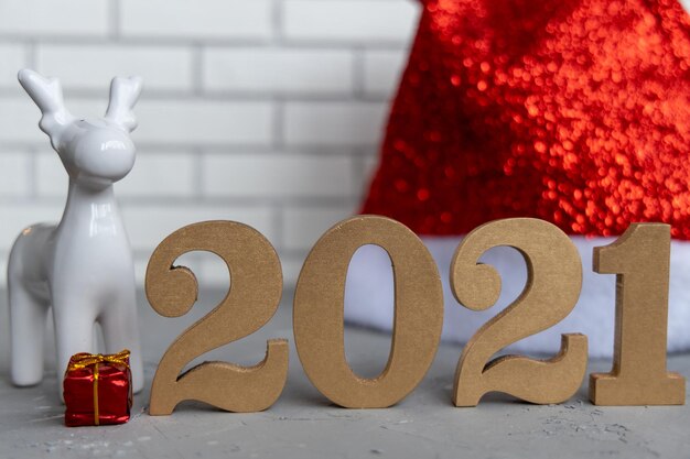 Обзор наиболее ярких новинок 2022 года: что выбрать любителям комедий?